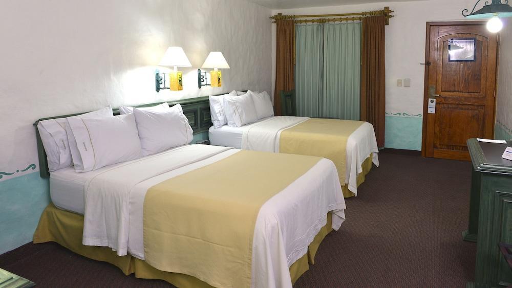 Holiday Inn Express Morelia By Ihg Екстер'єр фото