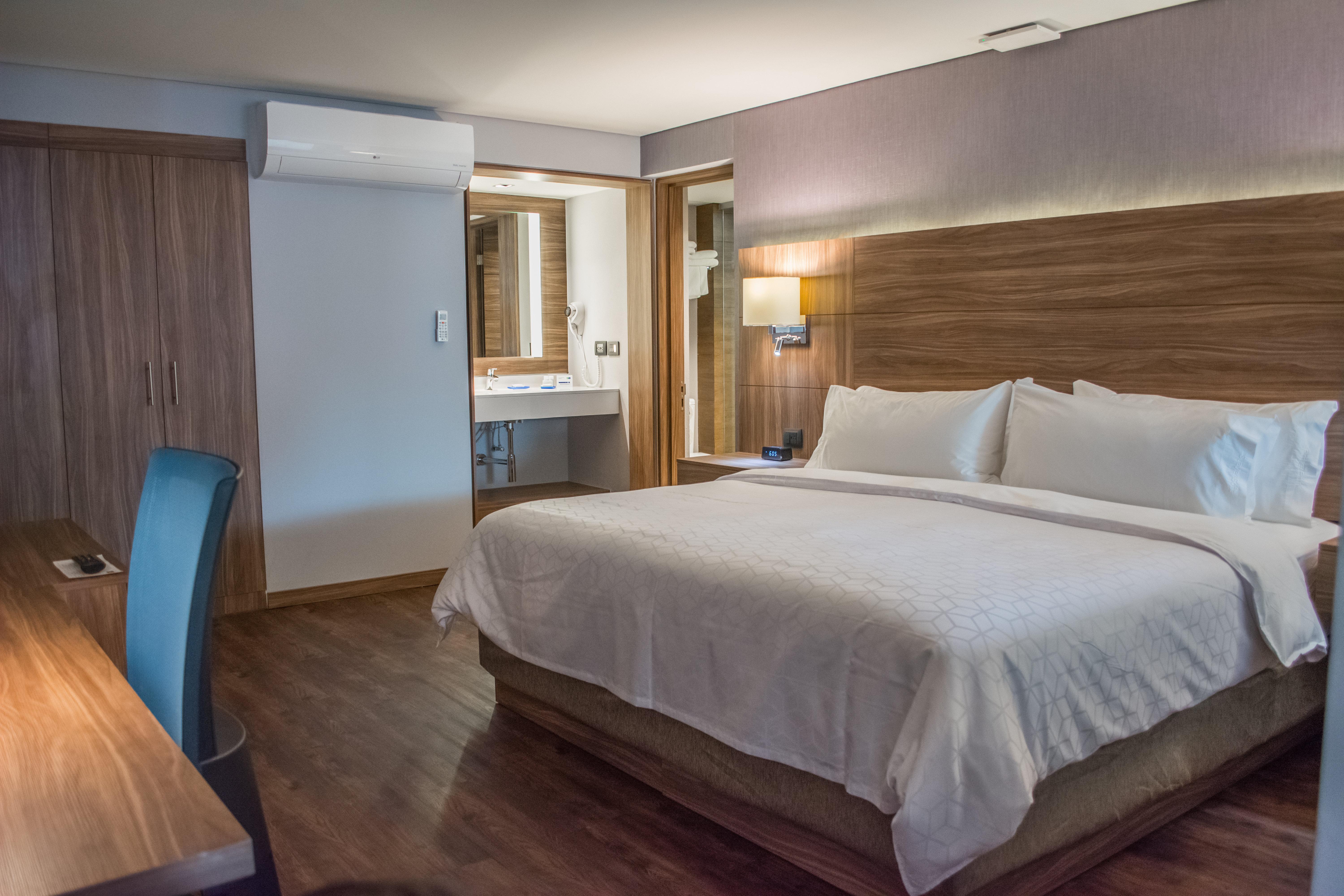 Holiday Inn Express Morelia By Ihg Екстер'єр фото