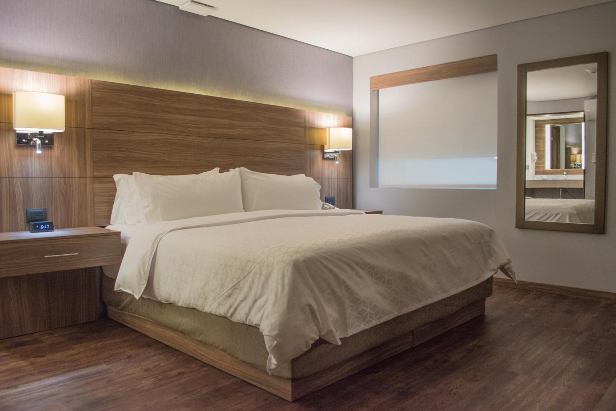 Holiday Inn Express Morelia By Ihg Екстер'єр фото