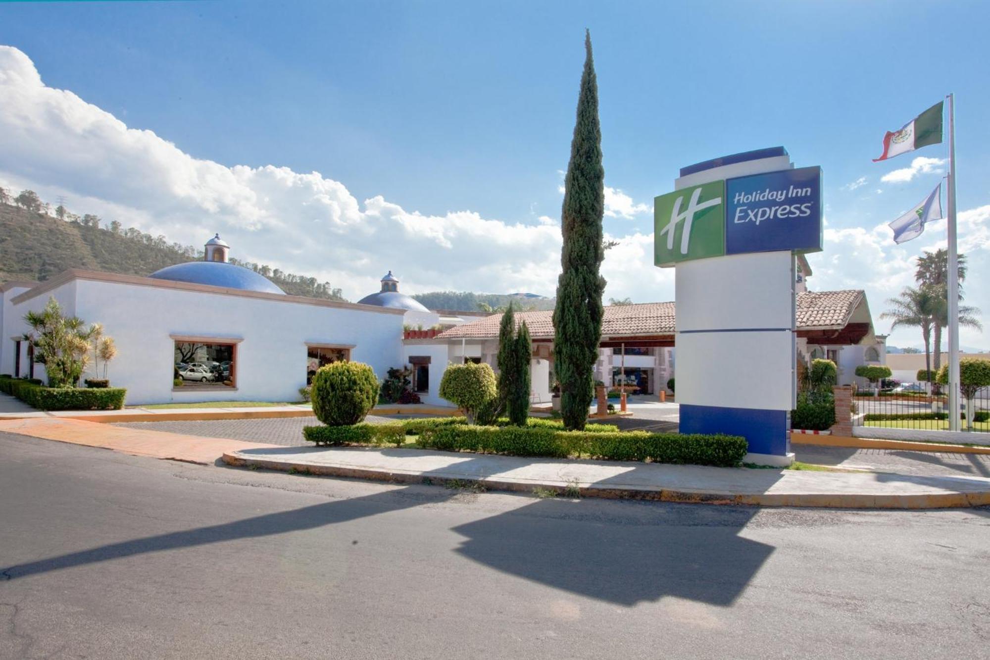 Holiday Inn Express Morelia By Ihg Екстер'єр фото