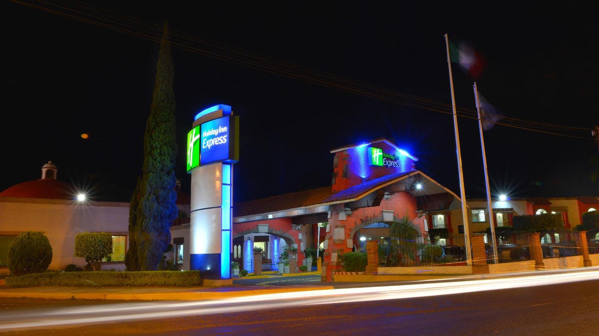Holiday Inn Express Morelia By Ihg Екстер'єр фото
