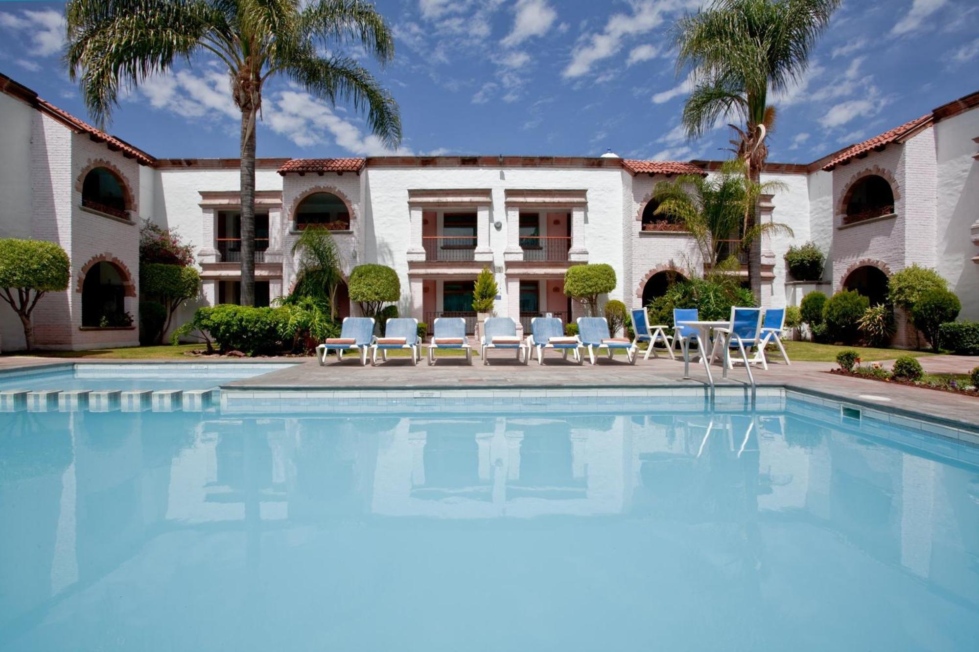Holiday Inn Express Morelia By Ihg Екстер'єр фото